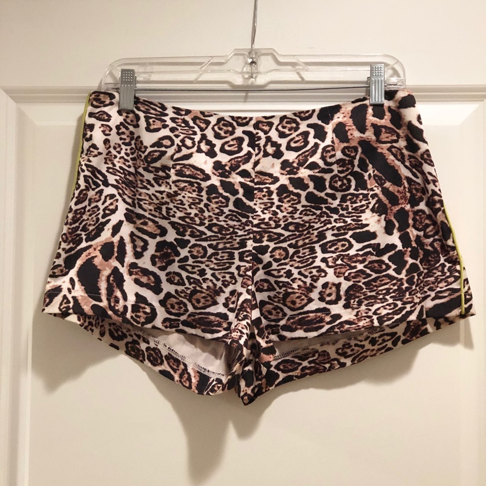 Silky leopard shorts with neon green seams